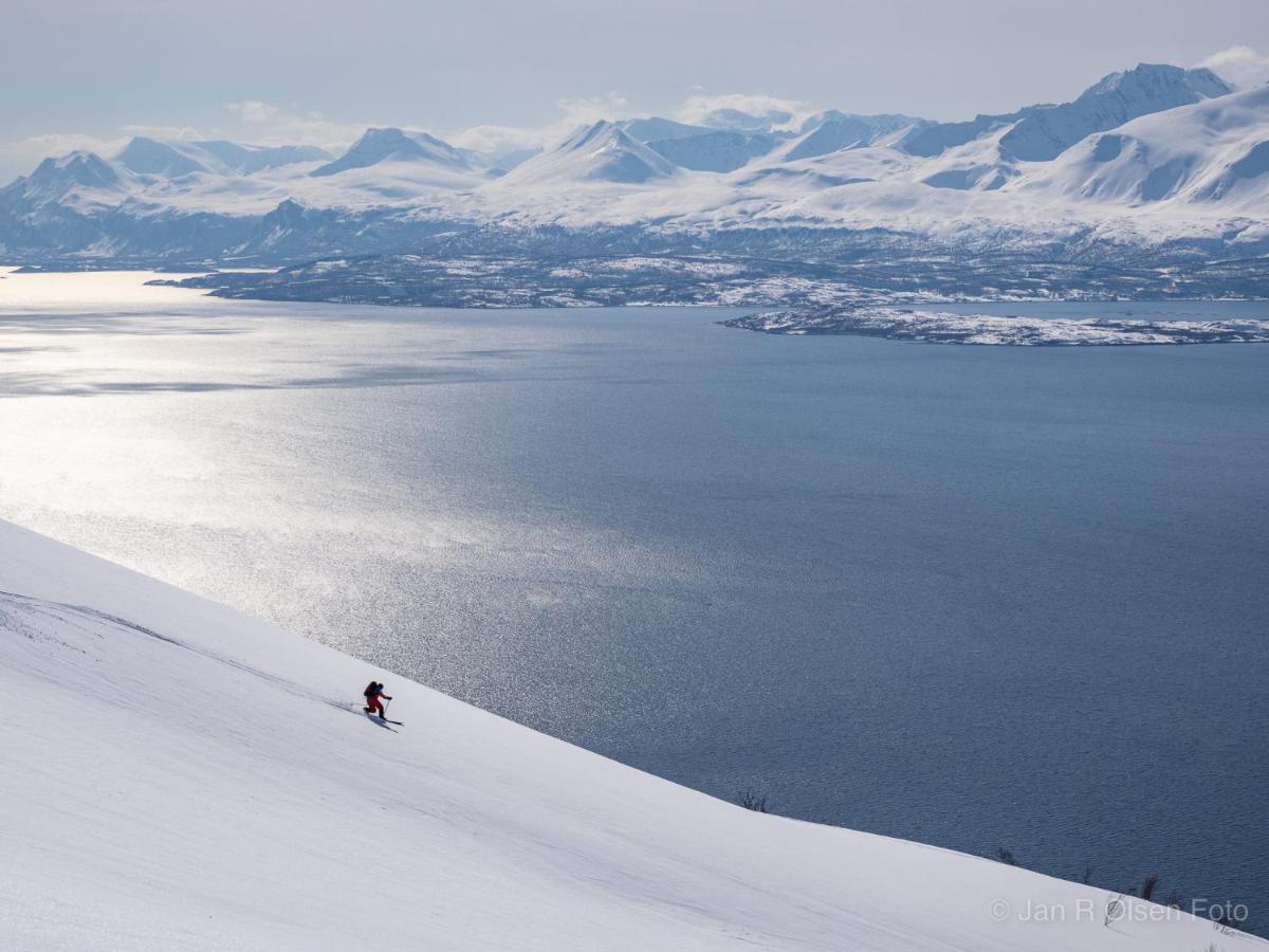 Lyngenfjord, Froyas Hus Villa Olderdalen Eksteriør billede